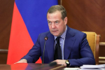 «Фригидная Европа, сидящая на горбе Штатов». Медведев высказался о заговоре против Трампа и продолжении СВО