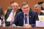 Александр Савин поздравил калужанок с Международным женским днем