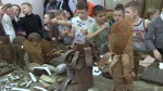 Экспонаты времен Великой Отечественной войны показывают школьникам в Калуге