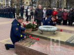 Калужане в честь освобождения узников концлагерей возложили цветы к Вечному огню