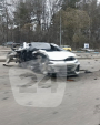 Легковушка превратилась в груду металла после ДТП на окраине Калуги