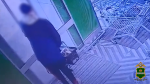 Калужанин ограбил продуктовый магазин и спрятался в парикмахерской