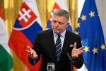 Фицо объяснил позицию по железному занавесу между Россией и Западом