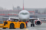 У Sukhoi Superjet возникла проблема с двигателем при вылете из российского города