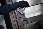 Изнасиловавшим россиянку мигрантам потребовали ужесточить приговор