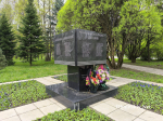 Памятник павшим воинам испинали ногами