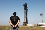     SpaceX  