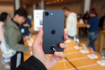 iPhone 16e   