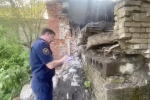 Раскрыты подробности обрушения бетонной плиты на девочек-подростков в Ленобласти