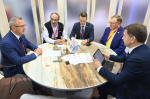 Губернатор Владислав Шапша провел рабочую встречу с директором компании «1С» Борисом Нуралиевым