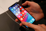 Apple    iPhone 