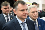 Глава региона России признал невозможность попасть к врачам в регионе неделями