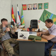 Бойцу СВО из Калужской области передали квадрокоптер и средство РЭБ