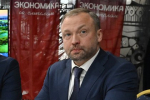 «Пользовавшегося уважением» замгубернатора российского региона заподозрили во взятке