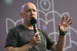 Прилепин ответил на вопрос о гражданском иске после покушения на него