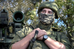 Колбаса — 400 рублей, помидоры — 200, военная форма — 10 000. На что тратят деньги участники СВО и кто наживается на солдатах?