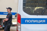 Банда полицейских вымогателей избивала и подкидывала россиянам наркотики