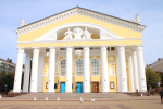 Новое платье Мельпомены