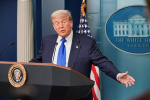 Трамп рассказал о спасении верховного лидера Ирана от уродливой смерти