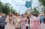 Фоторепортаж: Шествие выпускников-2025 в Калуге