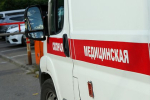 Россиянин вышел из машины посреди дороги и набросился на беременную женщину