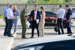 Возле тела бывшего министра Старовойта рыдала девушка. Кто она и почему в Курске ее называли «первой леди»?