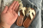 Девушка показала купленную на Shein копию обуви Hermes и рассмешила пользователей сети