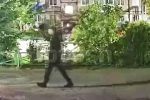 Заглядывающего по ночам в окна квартир мужчину с фонариком заметили в российском регионе