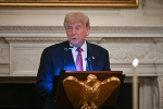 На Западе раскрыли попытку Трампа отсрочить антироссийские санкции