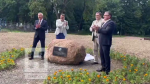 Владислав Шапша и Владимир Соловьев заложили первый камень в будущем сквере журналистов в Калуге