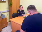 Калужанина обязали выплатить 50 тысяч рублей в качестве компенсации морального вреда сотруднику полиции