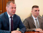 Двое выпускников \