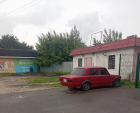 В Боровском районе убрали мусор около дома после обращений граждан