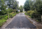 В калужском Черносвитино залатали яму на мосту после жалоб в соцсетях