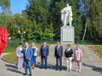 Председатель Законодательного Собрания Калужской области Геннадий Новосельцев посетил кондровскую школу в День Знаний